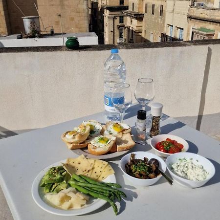 No 60, 2Nd Floor, Centrally Located, Fully Equipped Studio Apt Il Furjana Bagian luar foto