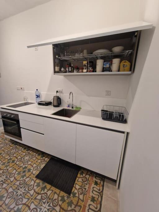 No 60, 2Nd Floor, Centrally Located, Fully Equipped Studio Apt Il Furjana Bagian luar foto